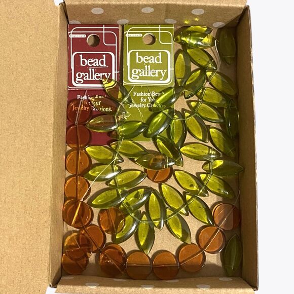 Bead Gallery Amber Color Glass Round Peridot Color Oval Beads Jewelry Craft Lot - Picture 11 of 11